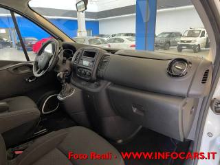OPEL Vivaro usata, con USB
