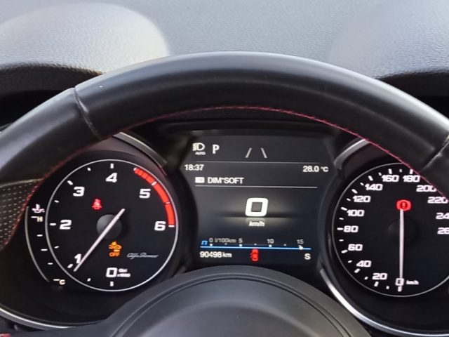 ALFA ROMEO Stelvio usata, con Fari Xenon