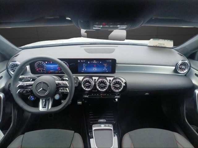 MERCEDES-BENZ A 35 AMG usata, con Cronologia tagliandi