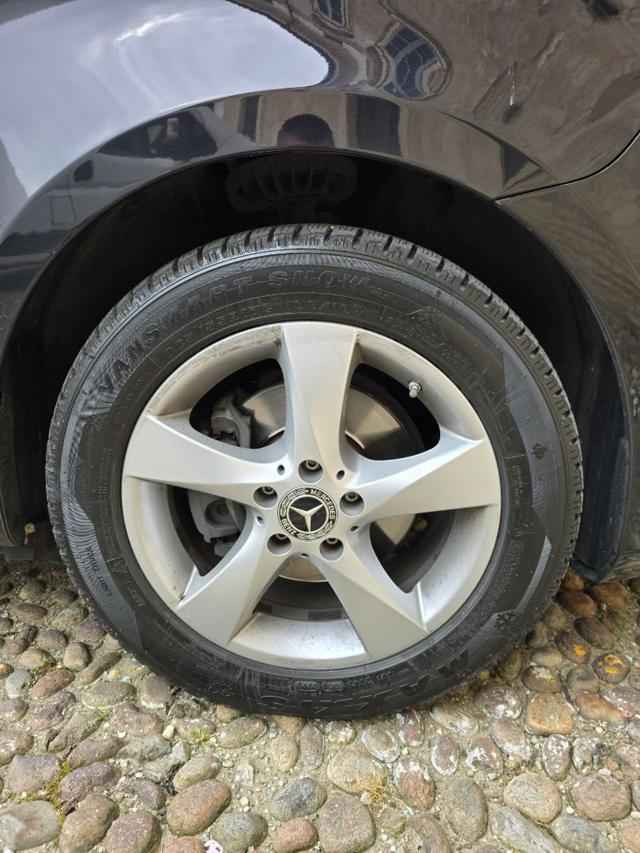 MERCEDES-BENZ Vito usata 13