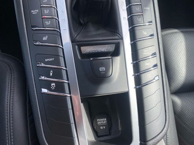 PORSCHE Macan usata, con Climatizzatore