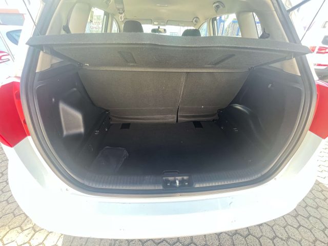 KIA Venga usata, con Autoradio