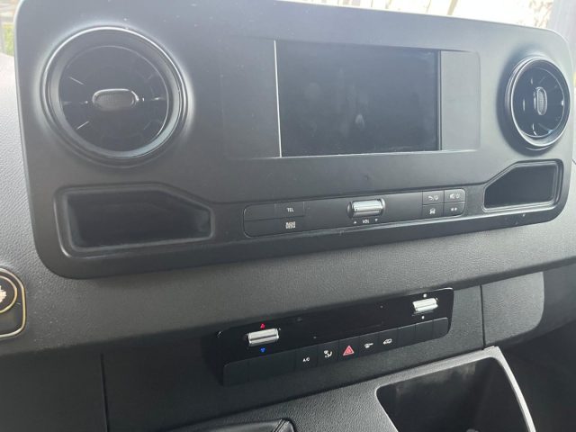 MERCEDES-BENZ Sprinter usata, con Servosterzo