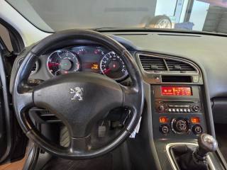 PEUGEOT 5008 usata, con Airbag testa