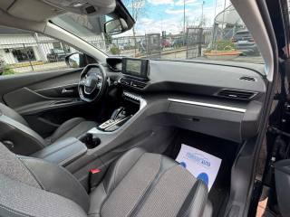 PEUGEOT 3008 usata, con Fari LED