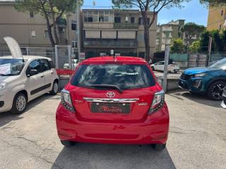 TOYOTA Yaris usata, con Alzacristalli elettrici