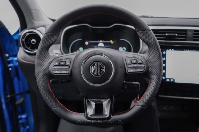 MG ZS usata 13