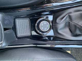 PEUGEOT 2008 usata, con Interni in pelle