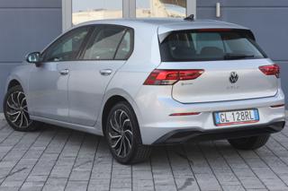 VOLKSWAGEN Golf usata, con Autoradio