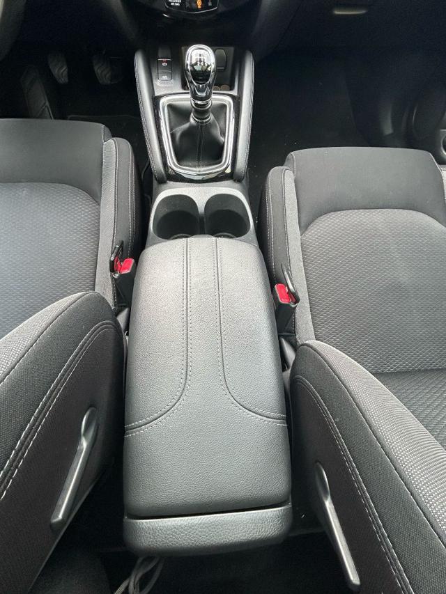 NISSAN Qashqai usata, con Autoradio