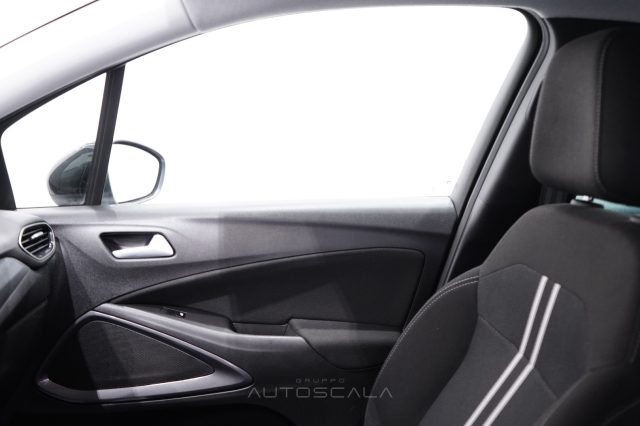 OPEL Crossland usata, con Luci diurne LED