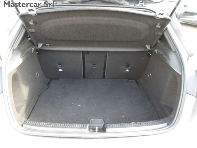 MERCEDES-BENZ A 200 usata, con Specchietti laterali elettrici