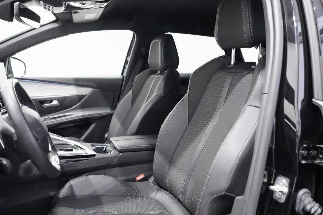 PEUGEOT 3008 usata, con USB