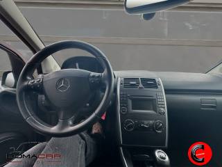MERCEDES-BENZ A 180 usata, con Controllo automatico clima