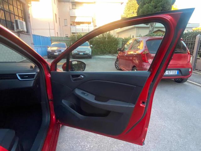 RENAULT Clio usata 15