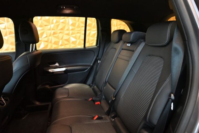 MERCEDES-BENZ GLB 180 usata 95