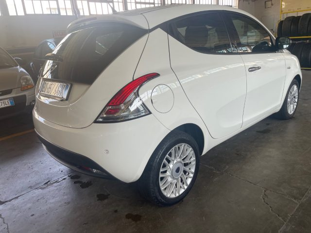 LANCIA Ypsilon usata, con Airbag