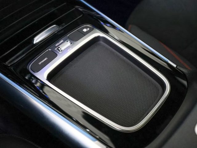 MERCEDES-BENZ GLA 220 usata, con ESP