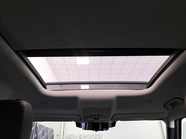 LAND ROVER Defender usata, con Bluetooth