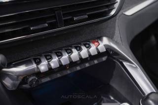PEUGEOT 3008 usata, con Sensori di parcheggio posteriori