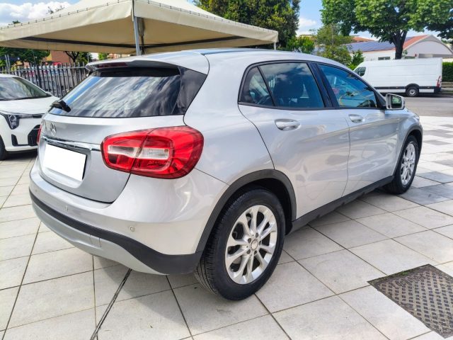 MERCEDES-BENZ GLA 180 usata, con Boardcomputer