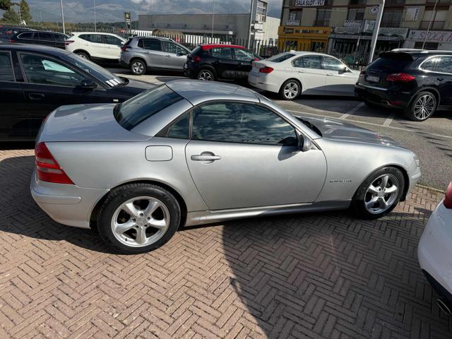 MERCEDES-BENZ SLK 200 usata, con Cerchi in lega