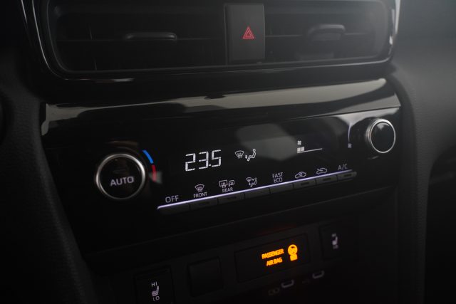 TOYOTA Yaris Cross usata 11