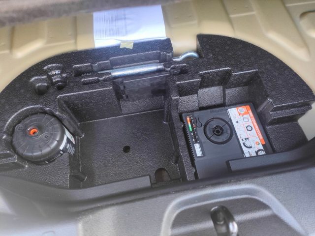 JEEP Avenger usata, con Sensori di parcheggio posteriori