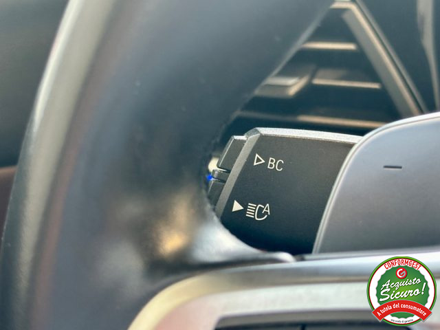 BMW 320 usata, con Fari LED