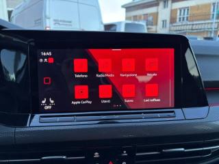 VOLKSWAGEN Golf usata, con USB