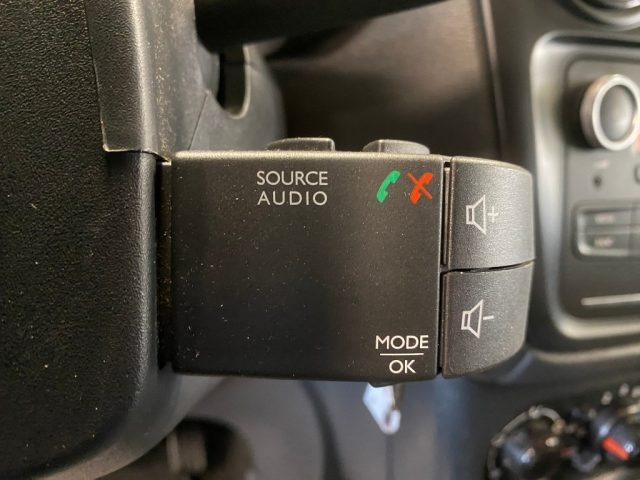 DACIA Dokker usata, con MP3