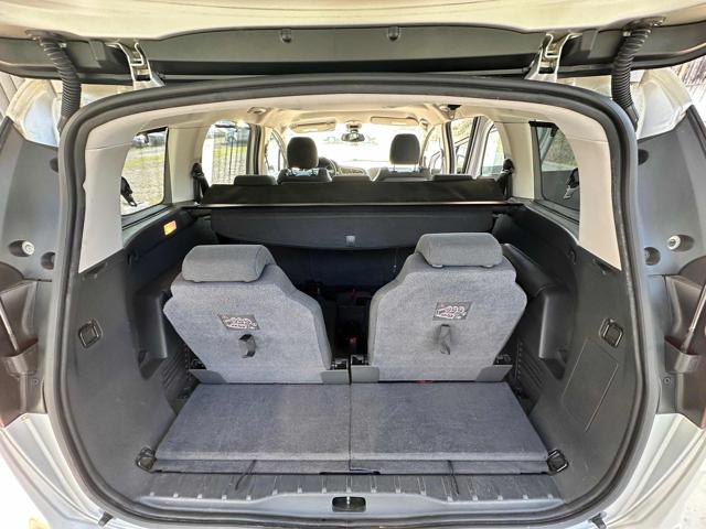 PEUGEOT 5008 usata 48