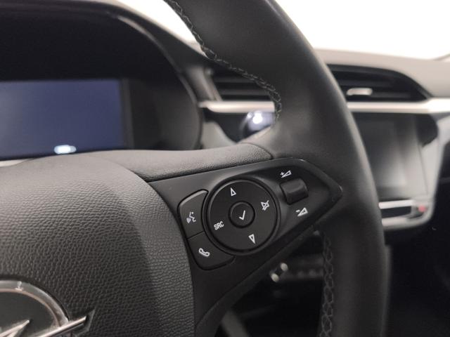 OPEL Corsa usata, con Volante in pelle