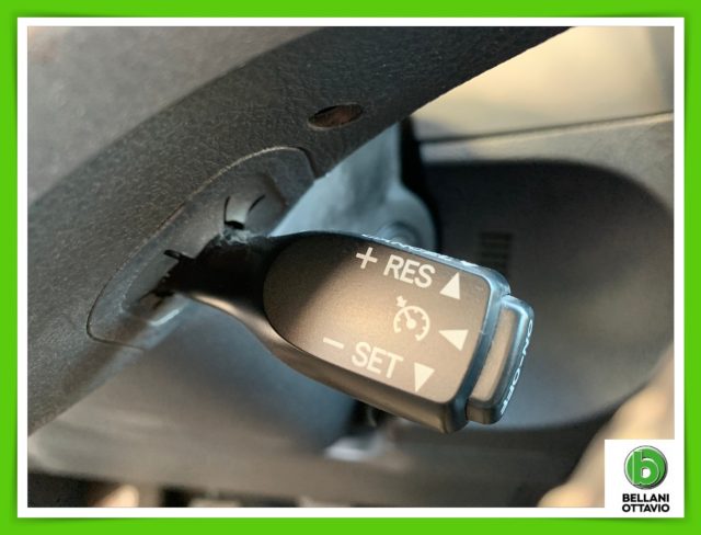TOYOTA Auris Touring Sports usata, con ESP
