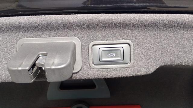 AUDI A8 usata, con Trazione integrale