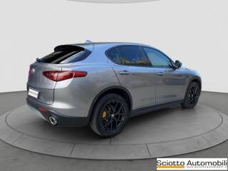 ALFA ROMEO Stelvio usata, con Cerchi in lega