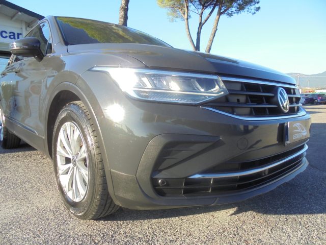 VOLKSWAGEN Tiguan usata, con Sensori di parcheggio posteriori