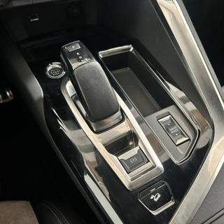 PEUGEOT 3008 usata, con Luci diurne LED