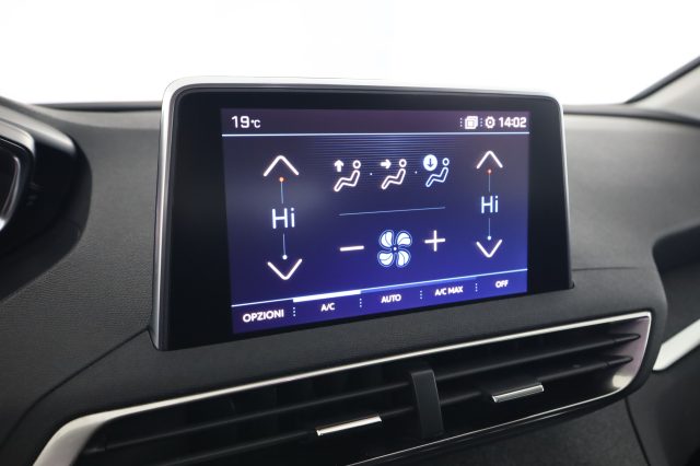 PEUGEOT 3008 usata 9