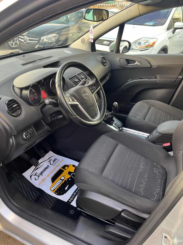 OPEL Meriva usata, con Autoradio