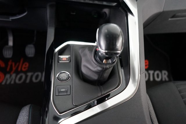 PEUGEOT 3008 usata, con Climatizzatore