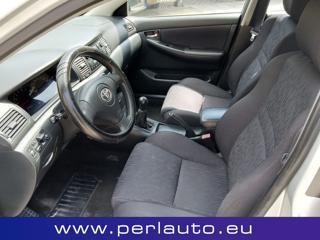 TOYOTA Corolla usata, con Autoradio