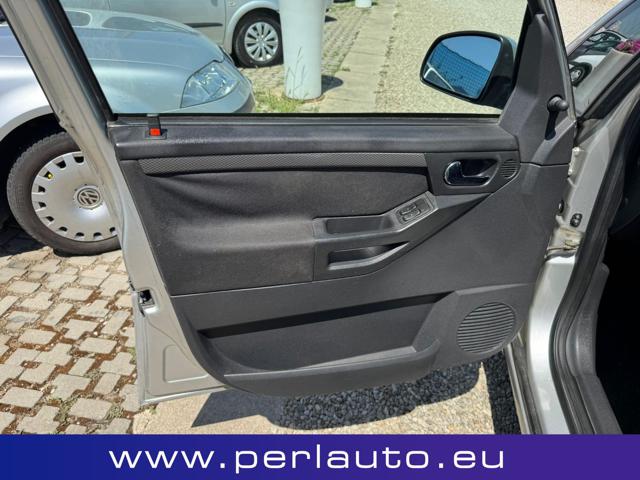 OPEL Meriva usata, con Alzacristalli elettrici