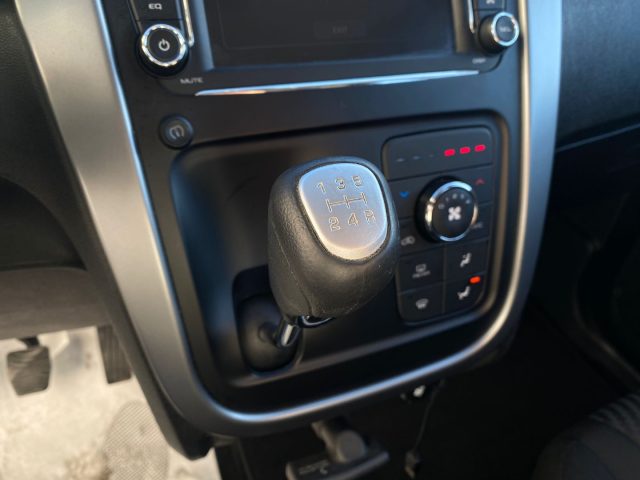 MAHINDRA KUV100 usata, con Sistema di navigazione