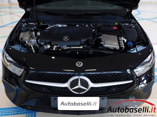 MERCEDES-BENZ A 180 usata, con Sedile posteriore sdoppiato