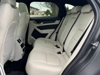JAGUAR F-Pace usata, con Volante in pelle