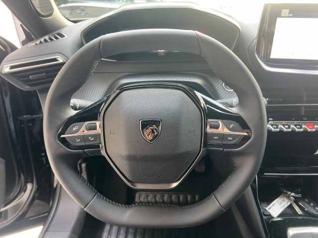 PEUGEOT 2008 usata, con Touch screen