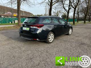 TOYOTA Auris usata, con Cerchi in lega