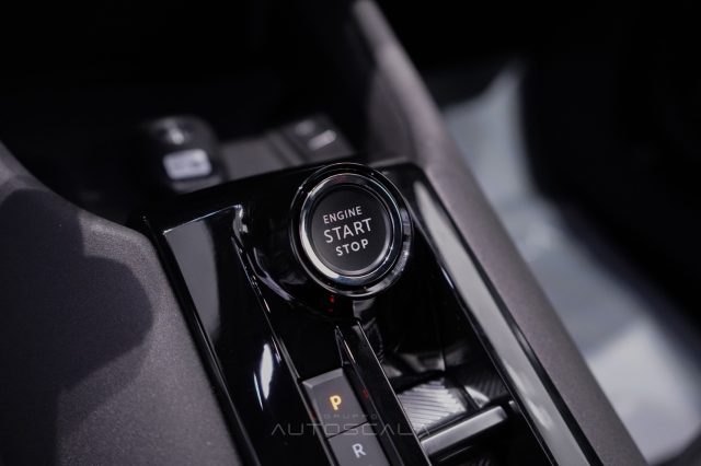 ALFA ROMEO Junior usata, con Fari LED