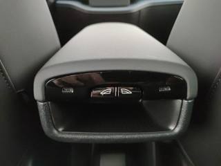 VOLVO EX30 usata, con Sedile posteriore sdoppiato